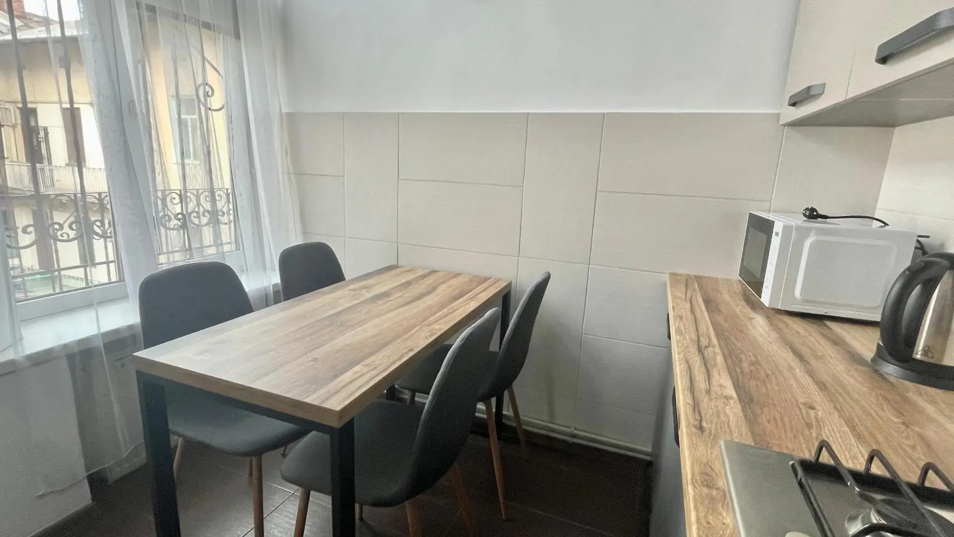 לבוב Куліша 15, Апартаменти В Центрі,Тц Форум,Оперний 0*,